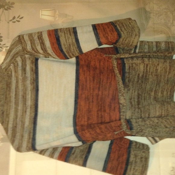 Native American Inspired Wrap Sweater - Picture 4 of 4